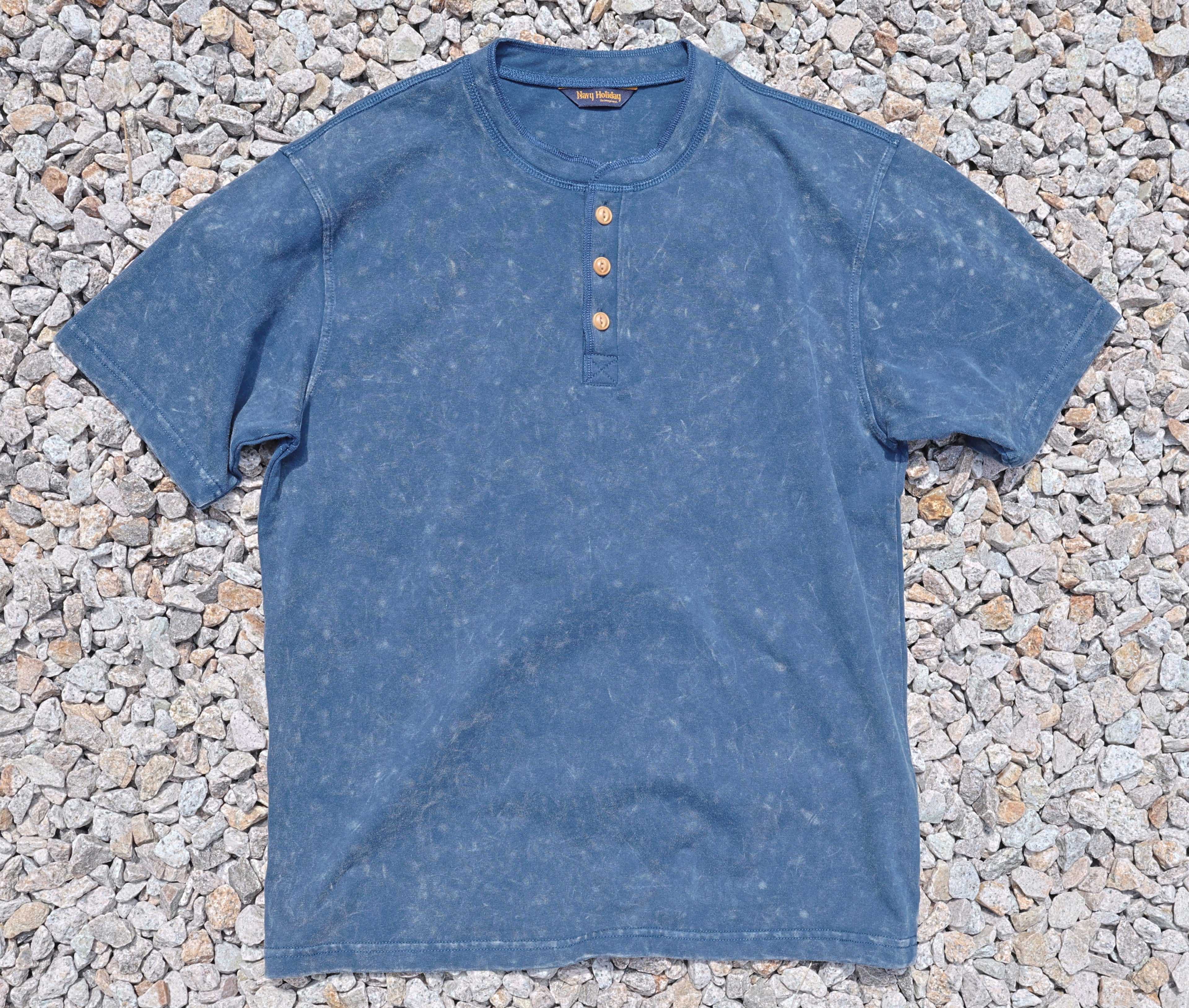 Henley Tee Washed Blue