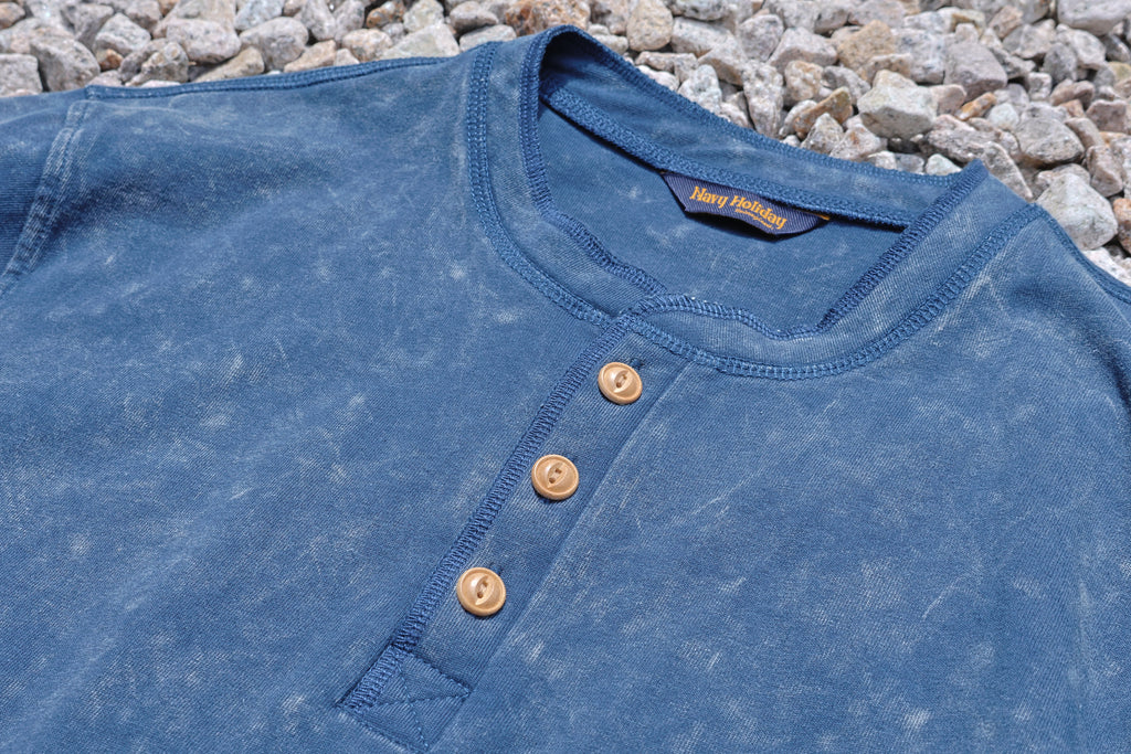 Henley Tee Washed Blue